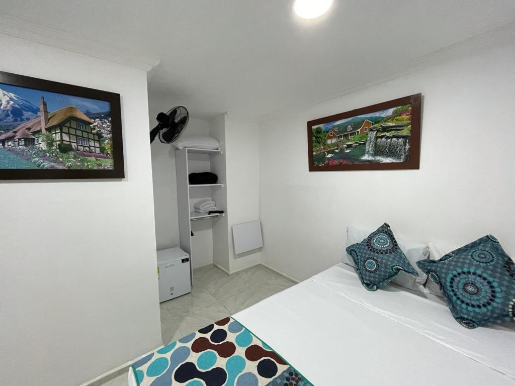 Eterna Primavera Hotel 2*