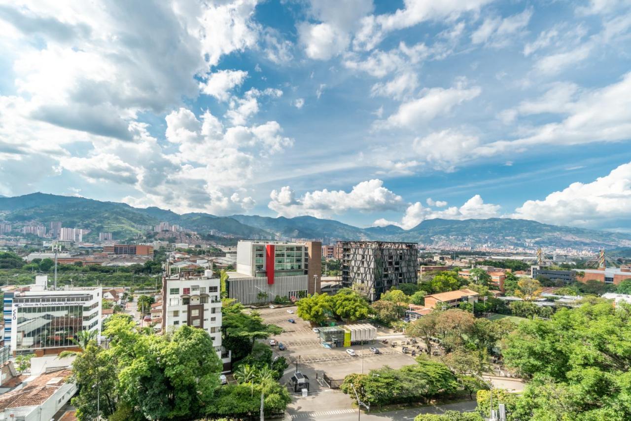 Go Living&suites By Housy Host Medellín