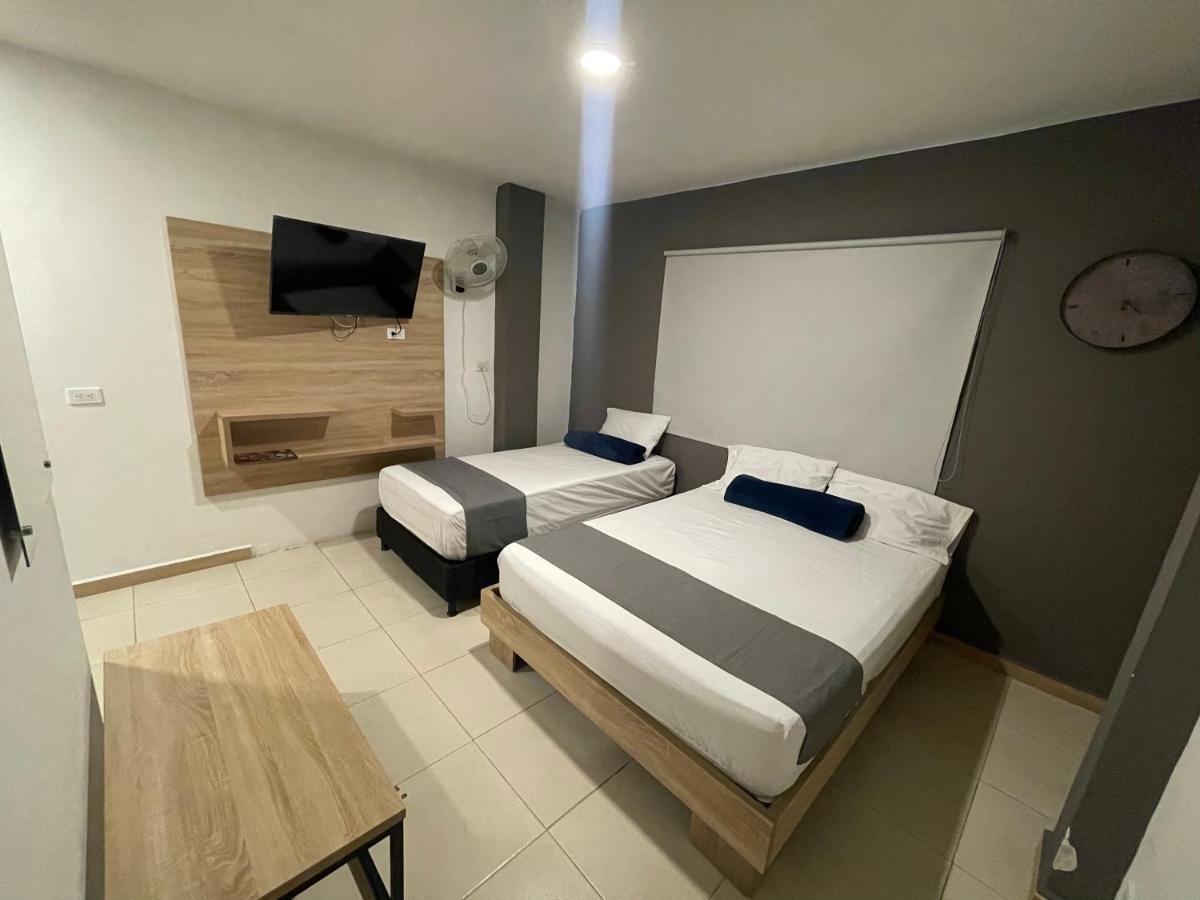 Hotel Medellin Central 3*