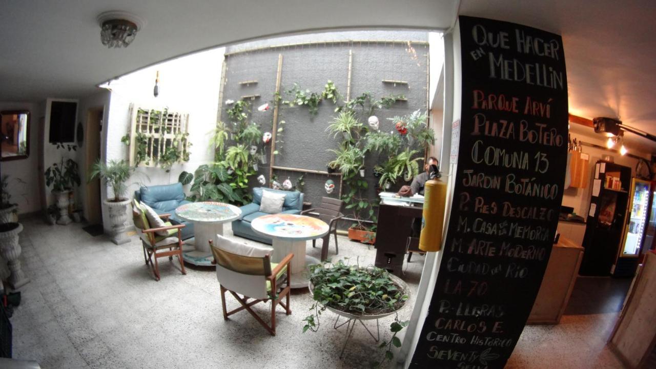 Básico Medellín Hostel Pensión *