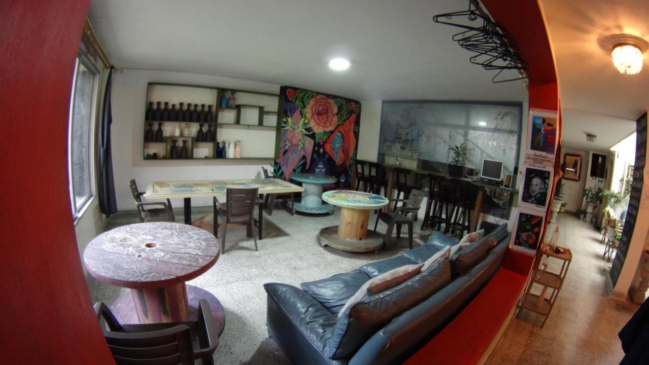 Pensión Básico Medellín Hostel