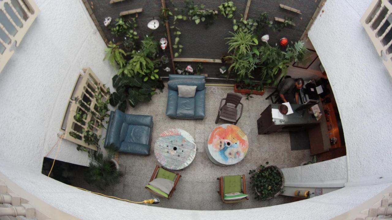 Pensión Básico Medellín Hostel *