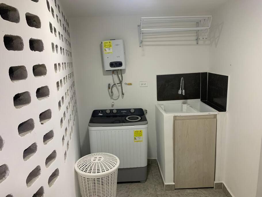 Apartamento Independiente En Robledo Apartamento *