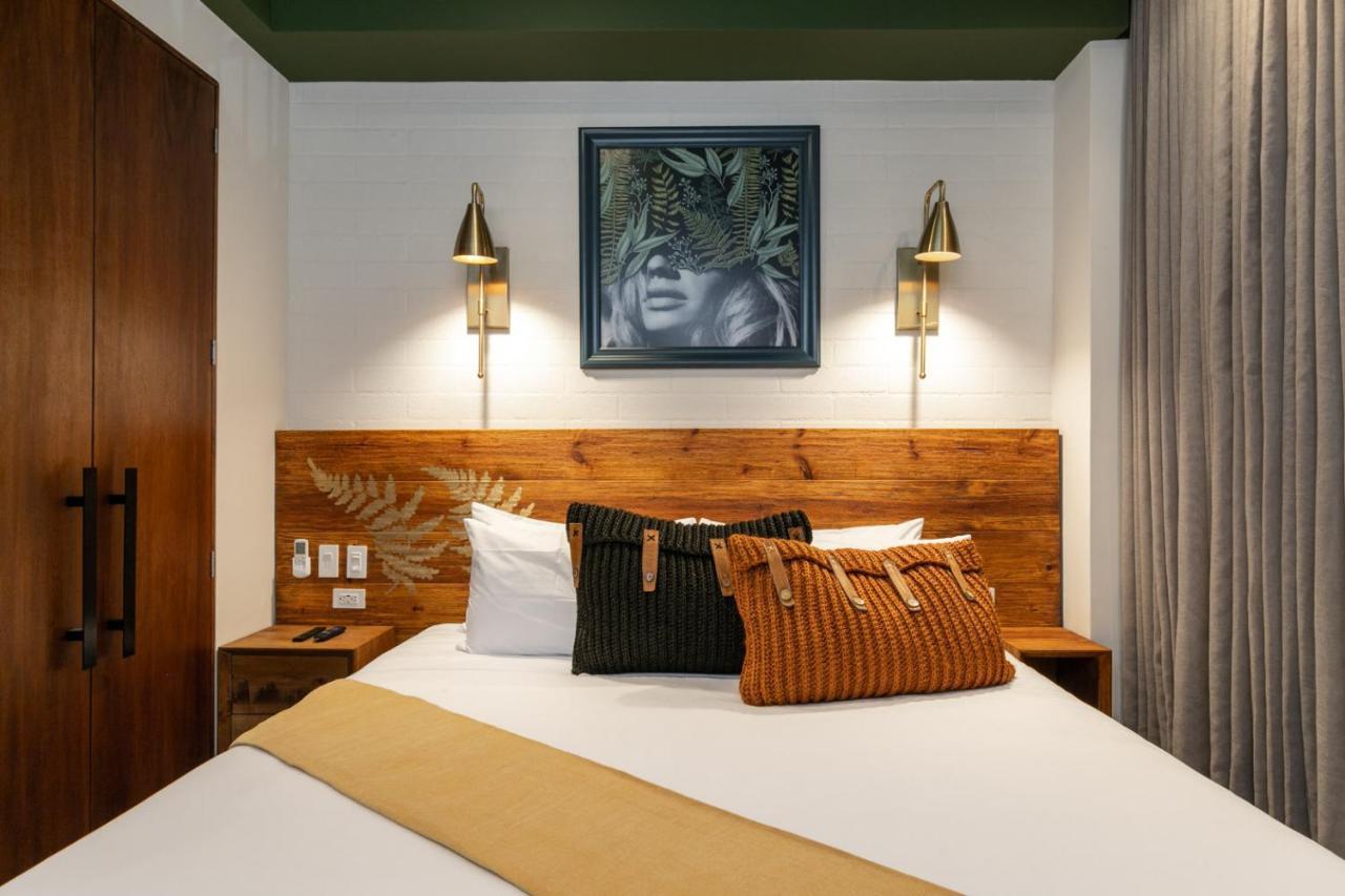 Hotel Celestino Boutique & 4*