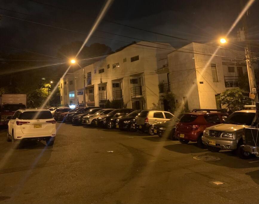 Apartamento Independiente En Robledo Apartamento *