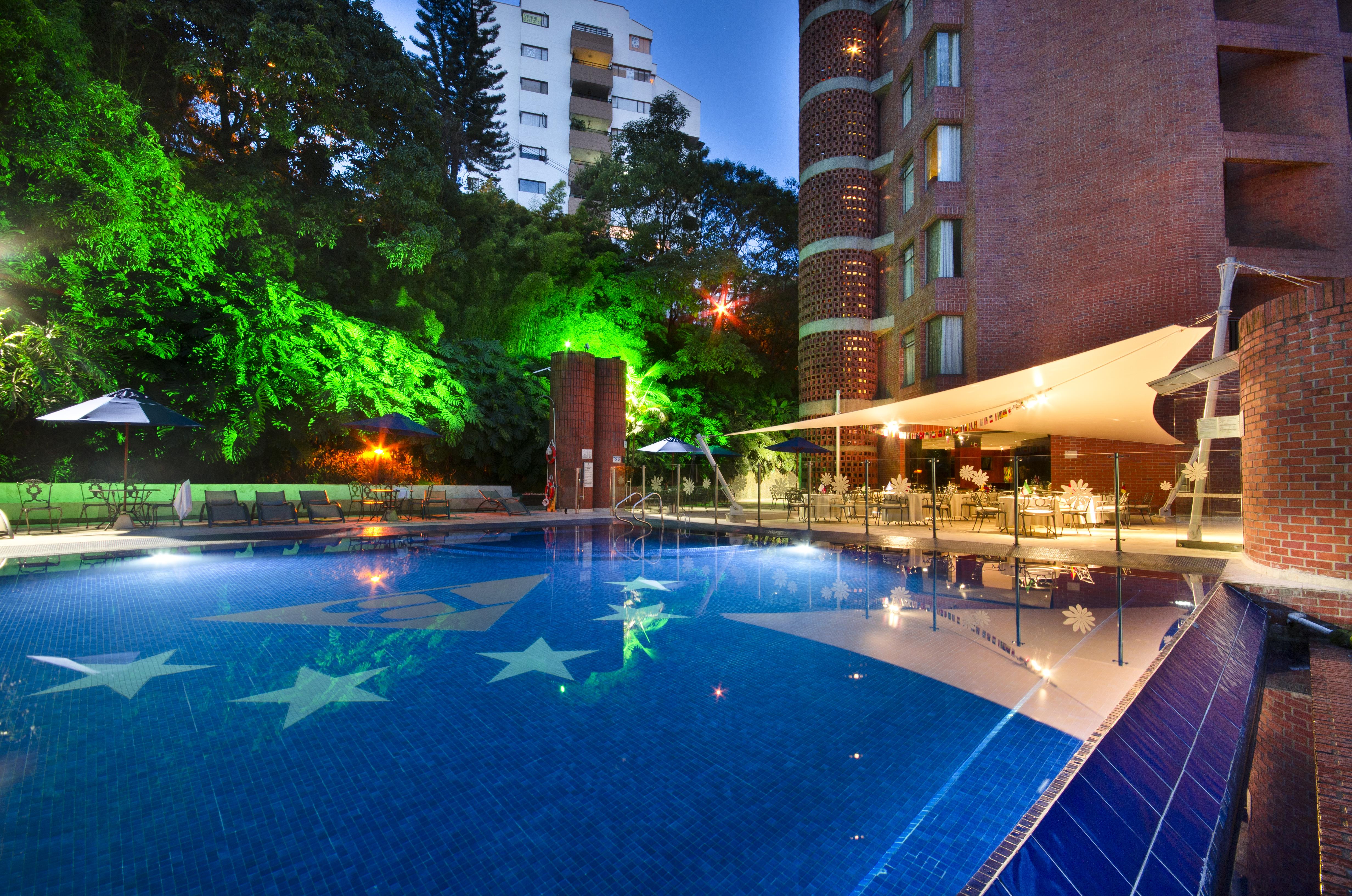 Dann Carlton Belfort Medellín