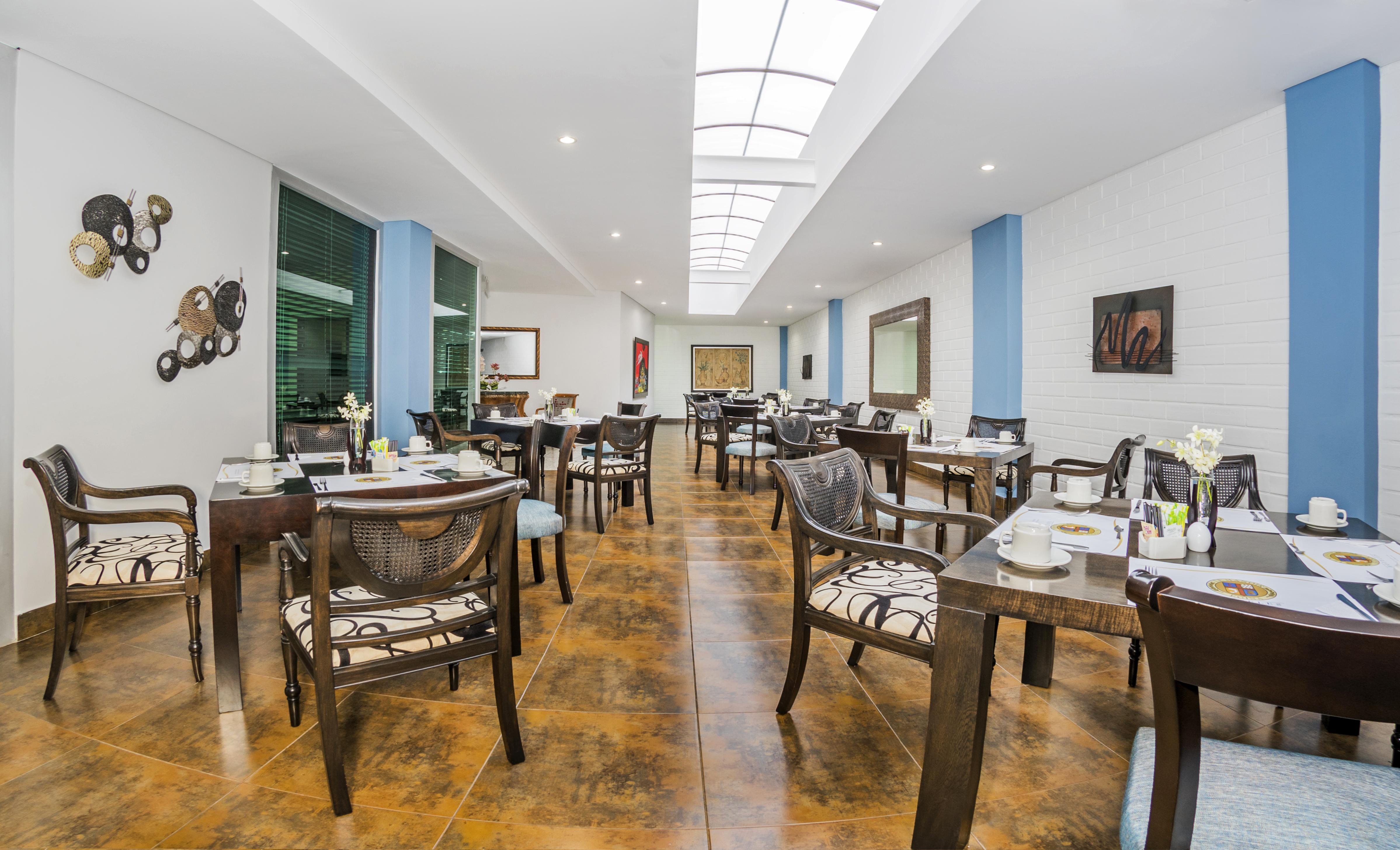 Egina 4* Medellín