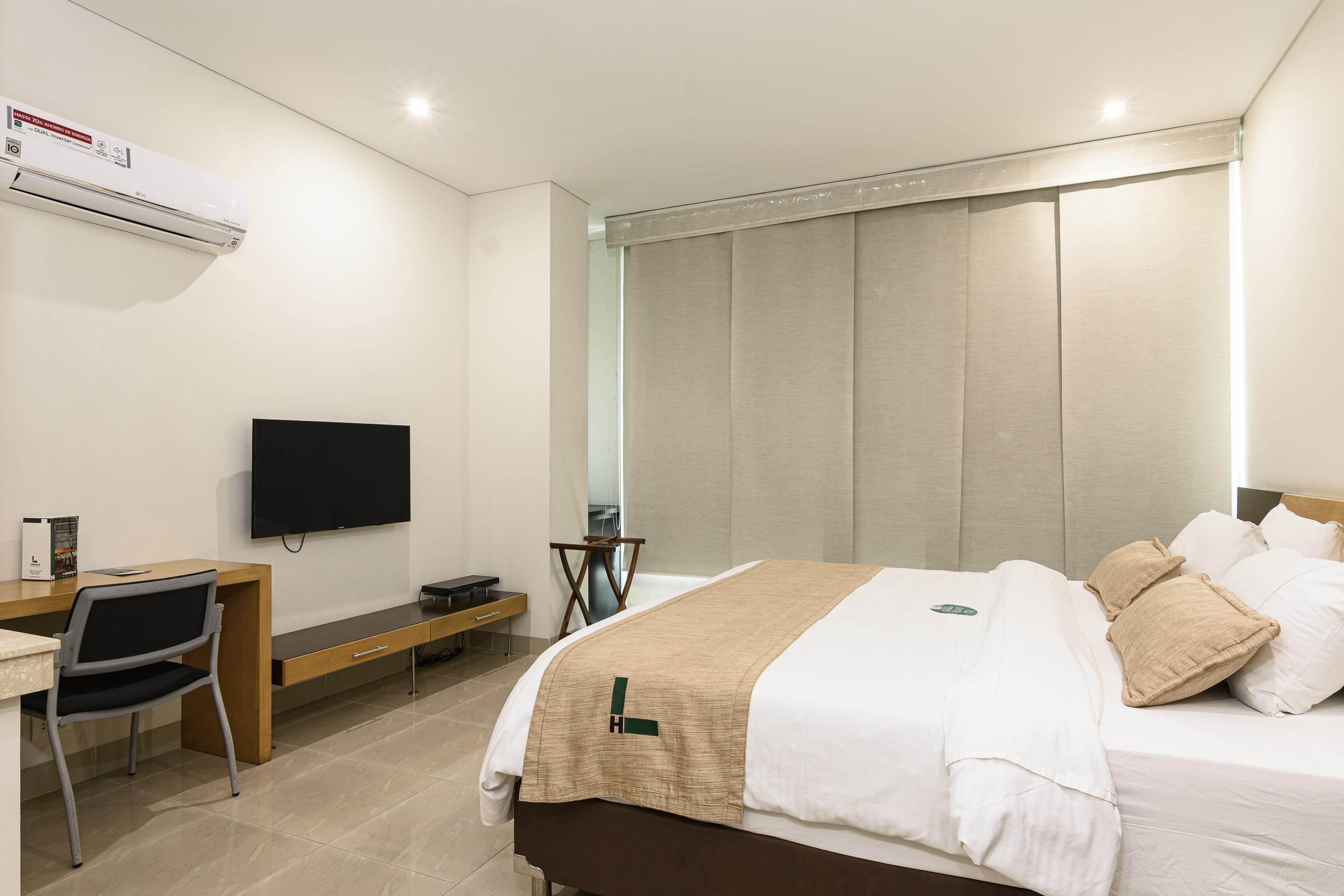 Lincoln 4* Medellin