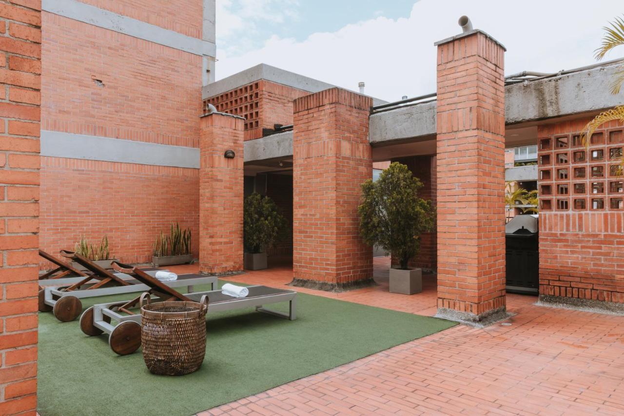 Travelers Orange Hotel Medellín