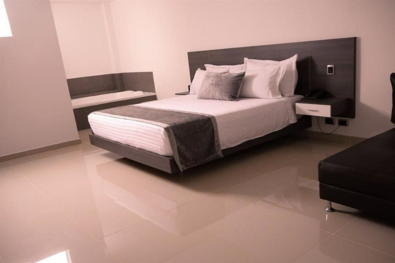 Calle 10 Express Hotel 2*