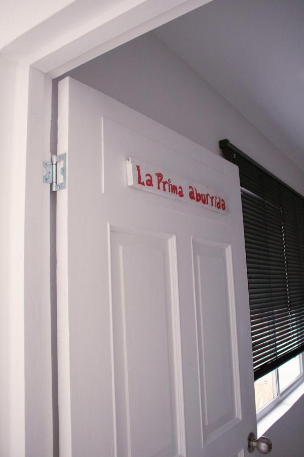 La Familia Hostal *