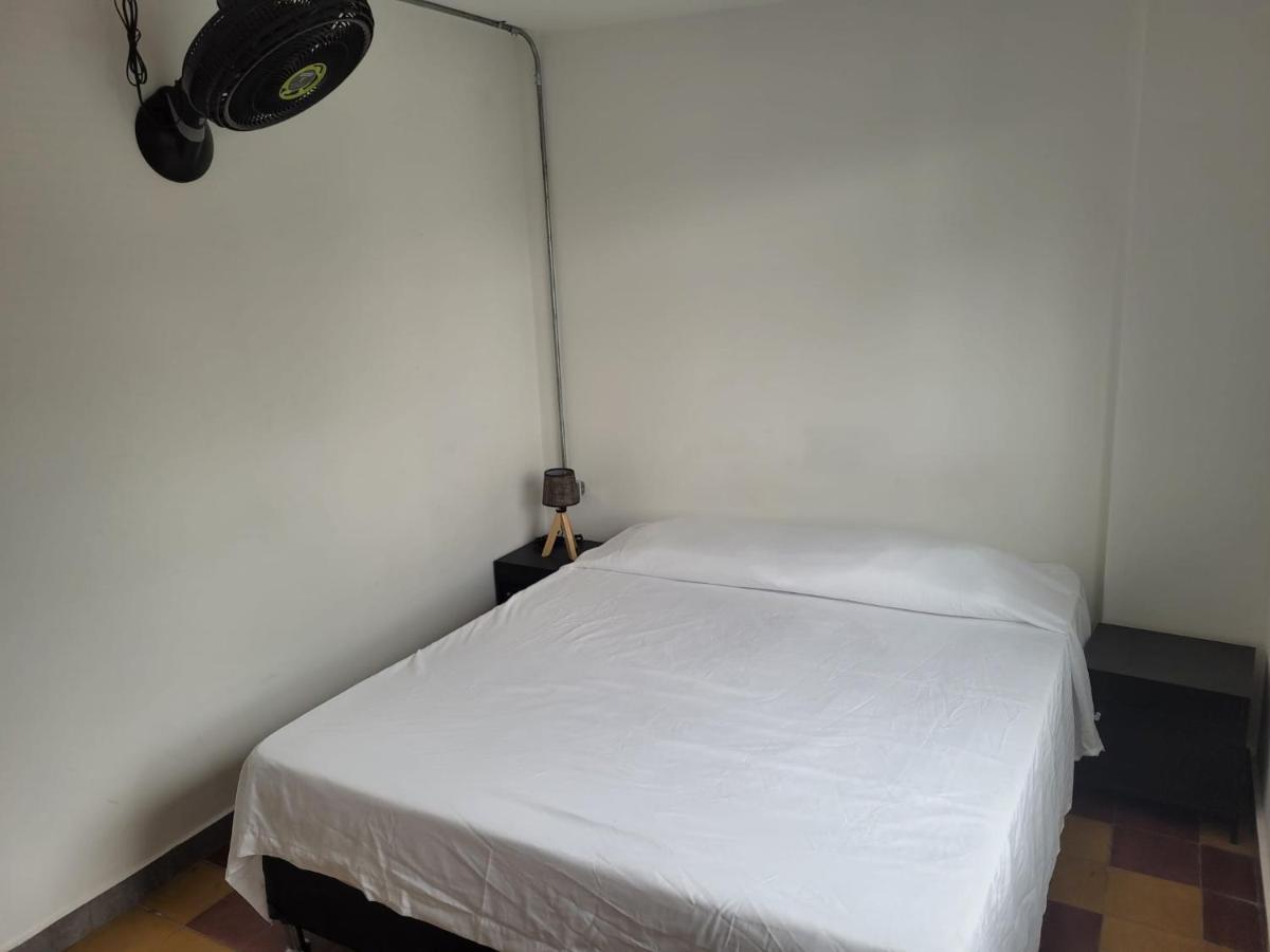La Familia Hostal