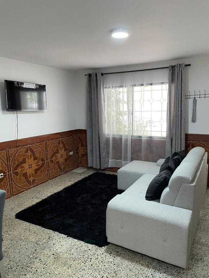 Casa Al Frente Del Pueblito Paisa Habitación en casa particular