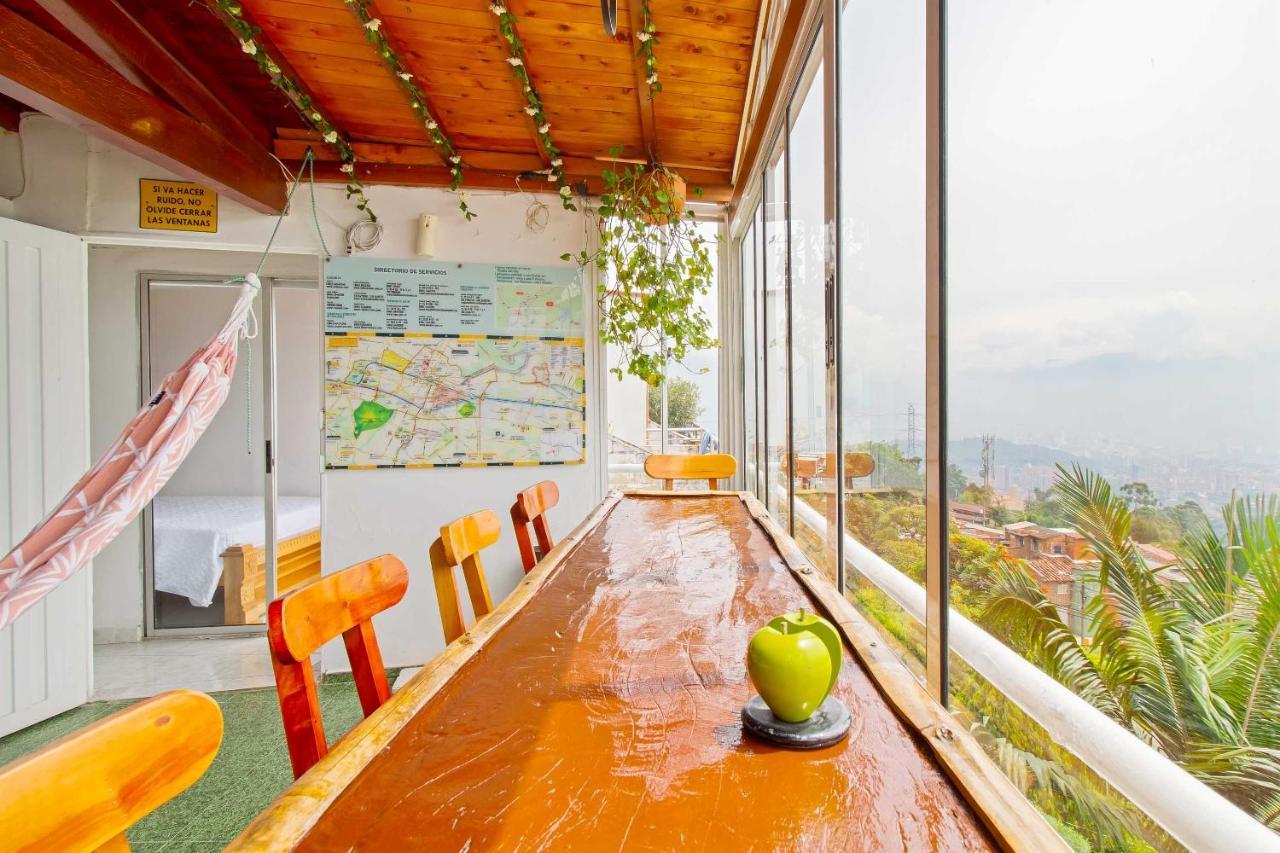 Magnifica Casa Con Estupendas Vistas A La Ciudad.