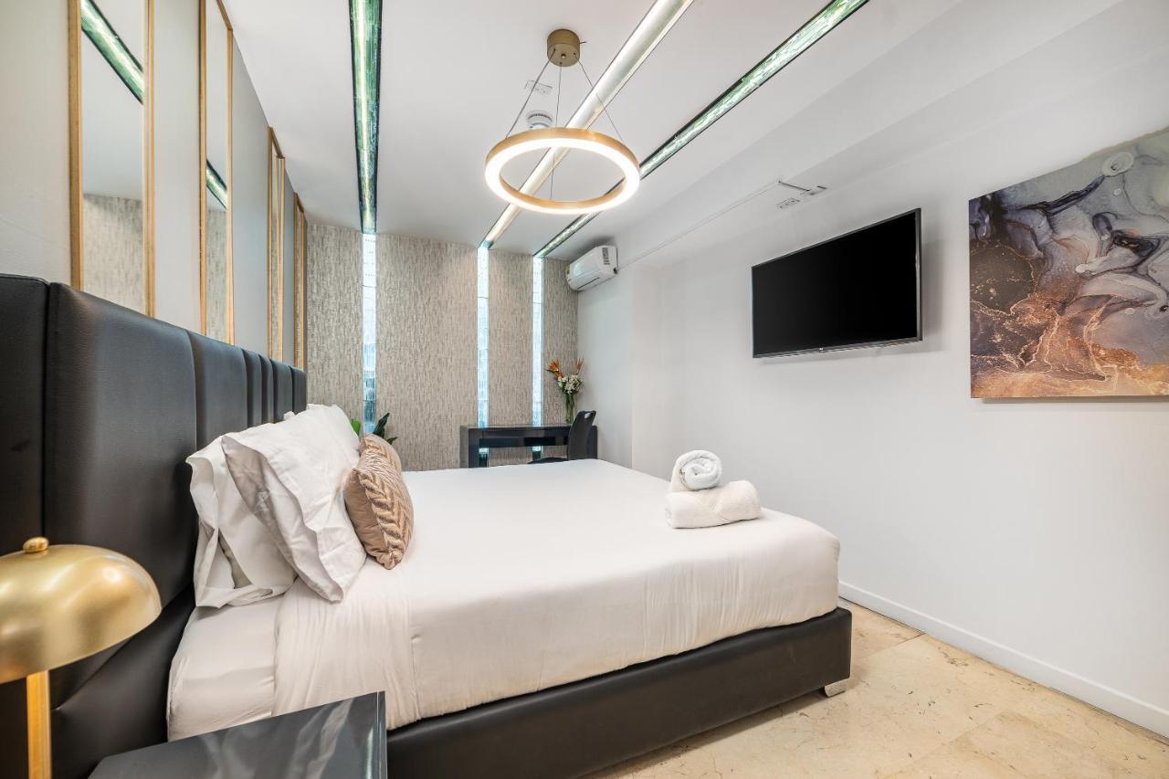 Casa Catalina Luxury 9bdr In Lleras Park Villa