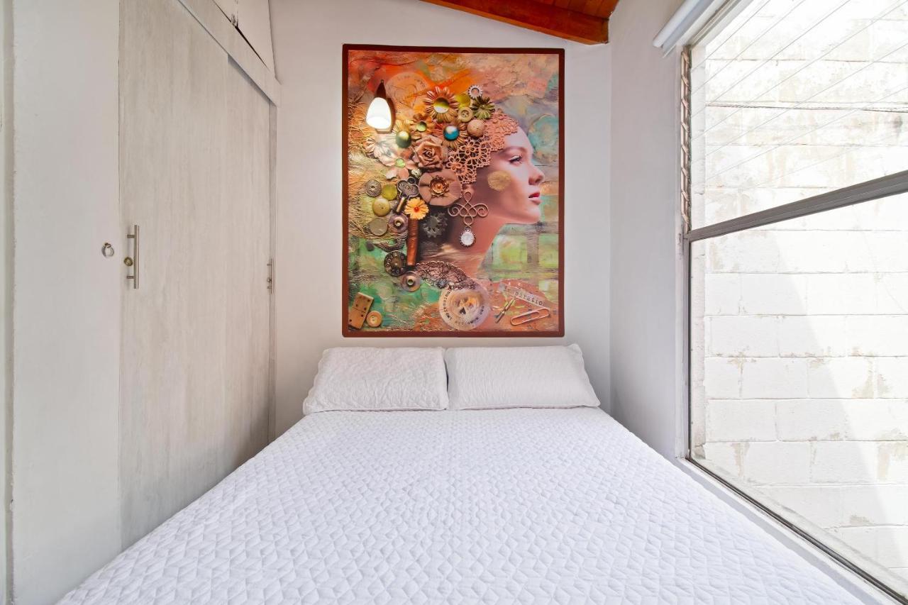 Magnifica Casa Con Estupendas Vistas A La Ciudad. * Medellín