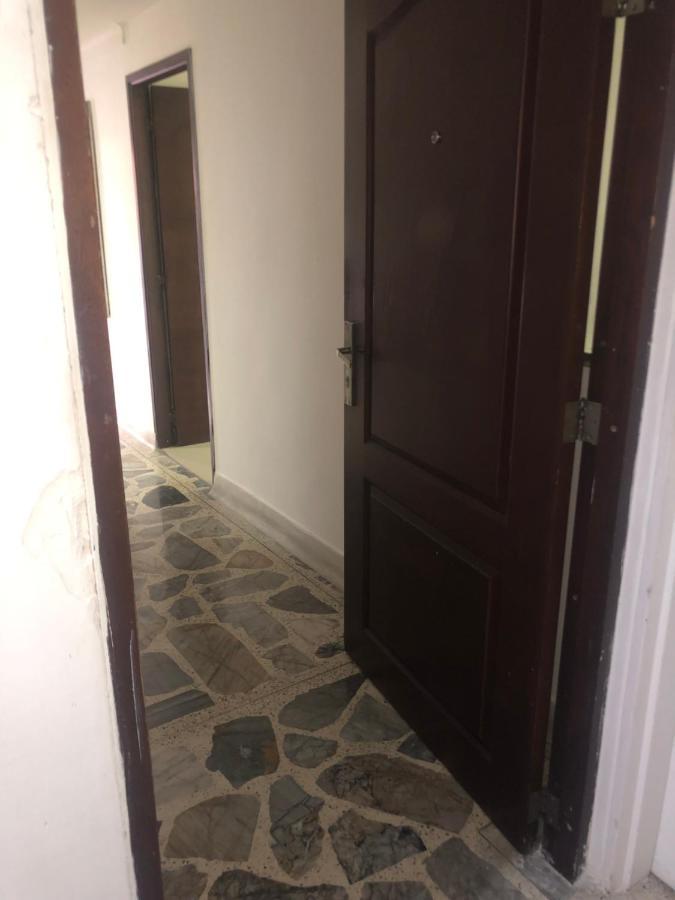 Apartamento Comodo En Laureles, Grande , Centrico , Bien Ubicado Apto303