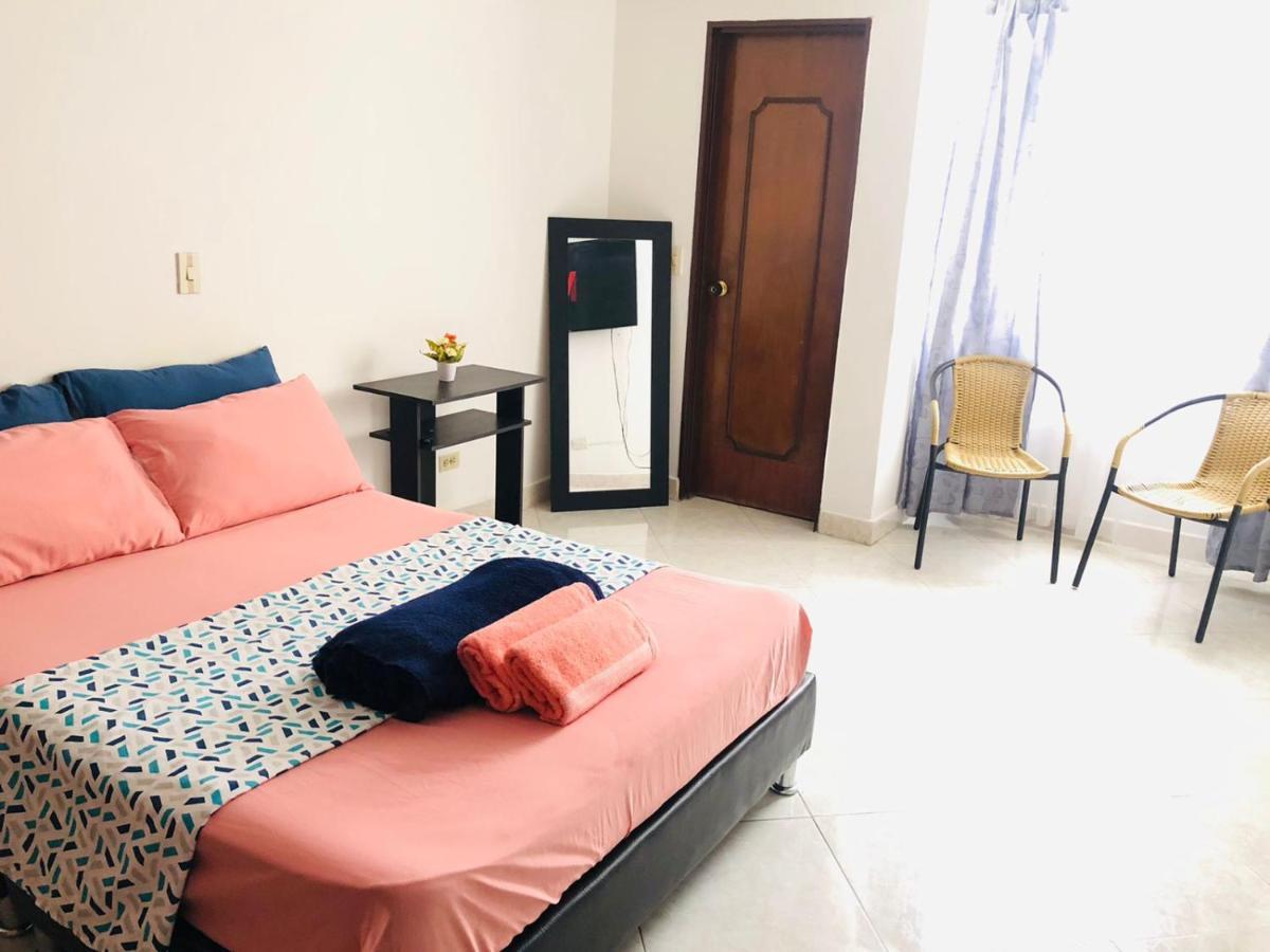 M&n Alojamiento Es En Un Apto Habitación en casa particular Medellín
