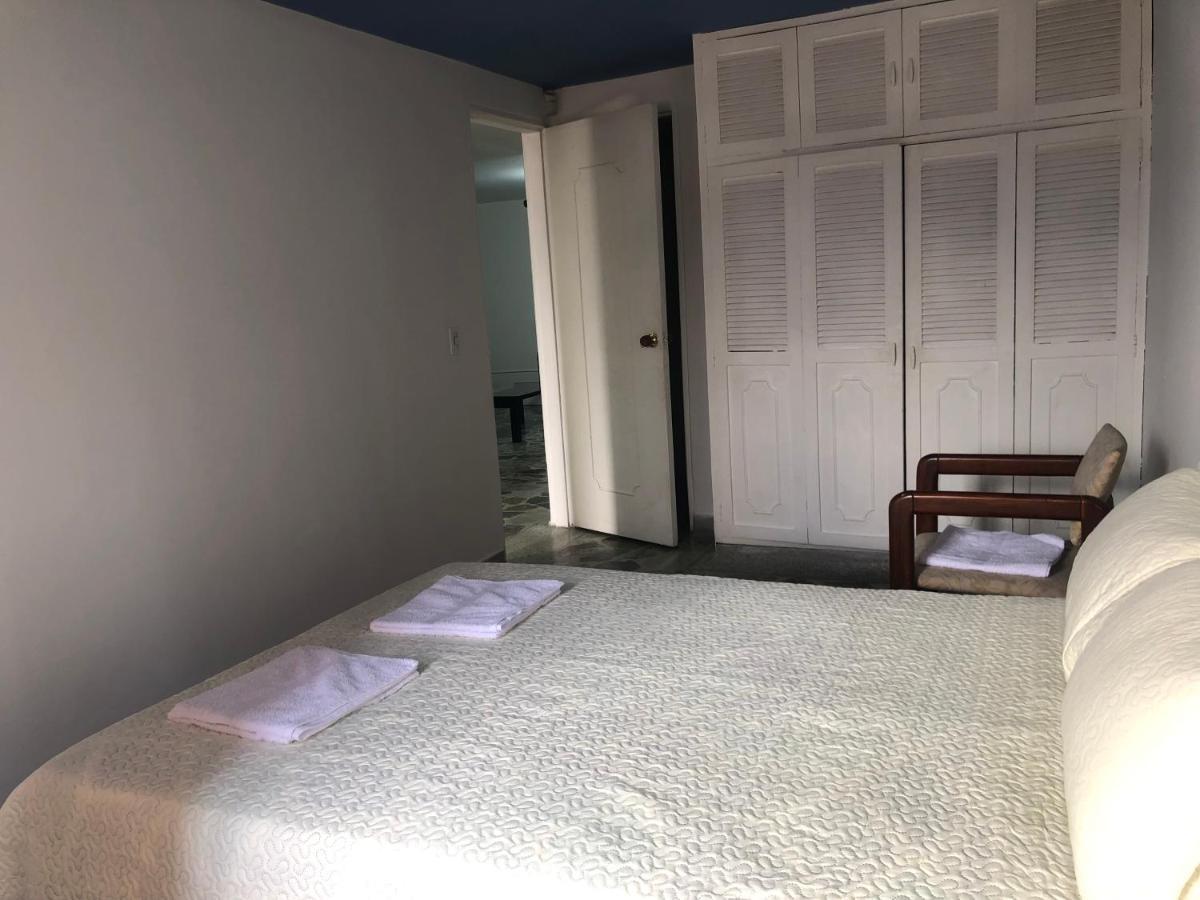 Apartamento Comodo En Laureles, Grande, Centrico ,bien Ubicado Apto203 Apartamento *