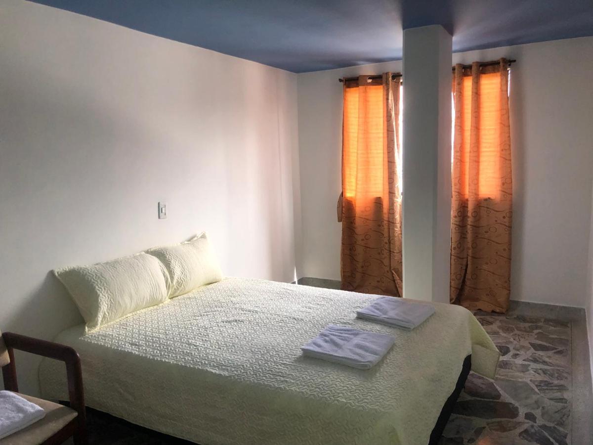Apartamento Comodo En Laureles, Grande, Centrico ,bien Ubicado Apto203 Medellín