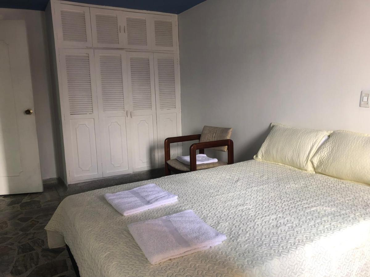 Apartamento Apartamento Comodo En Laureles, Grande, Centrico ,bien Ubicado Apto203 Medellín