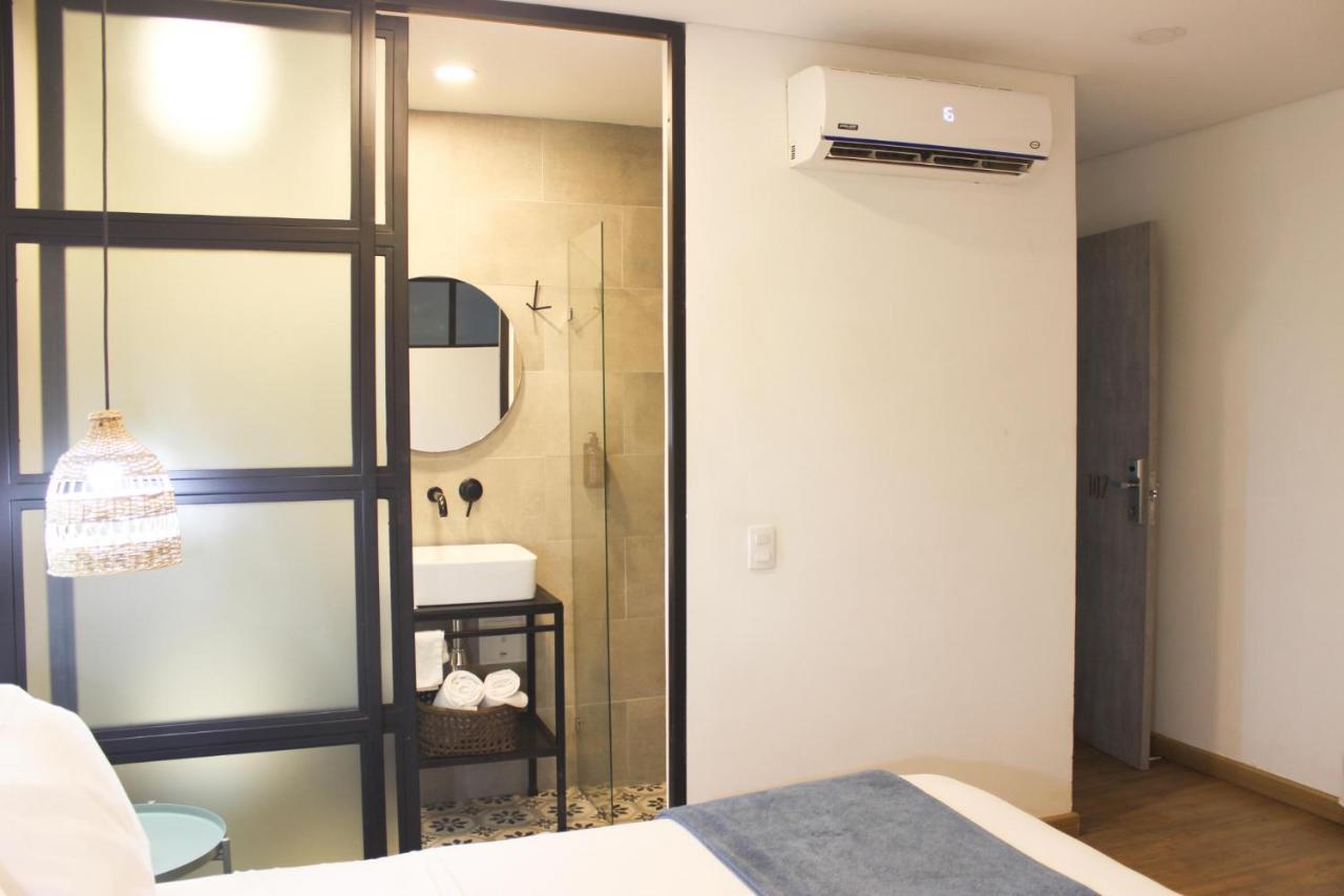 574 Hotel