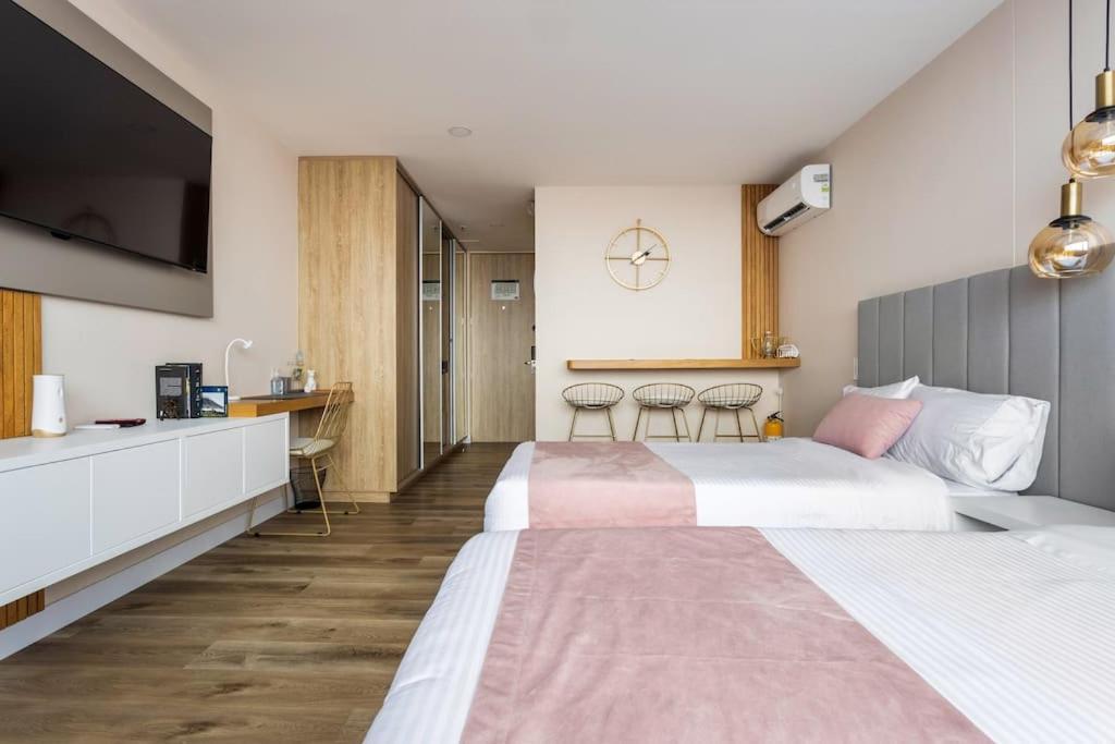 - Go Living & Suites Medellín