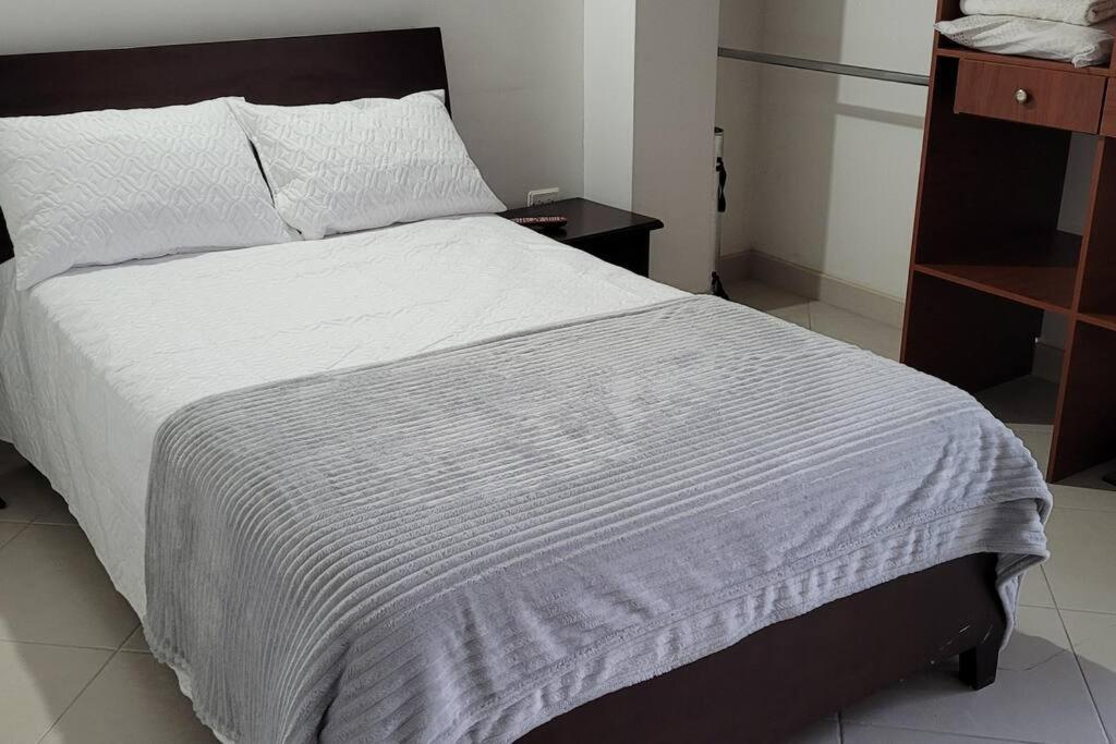 Hermoso Apartamento 3 Alcobas, 8 Huespedes *