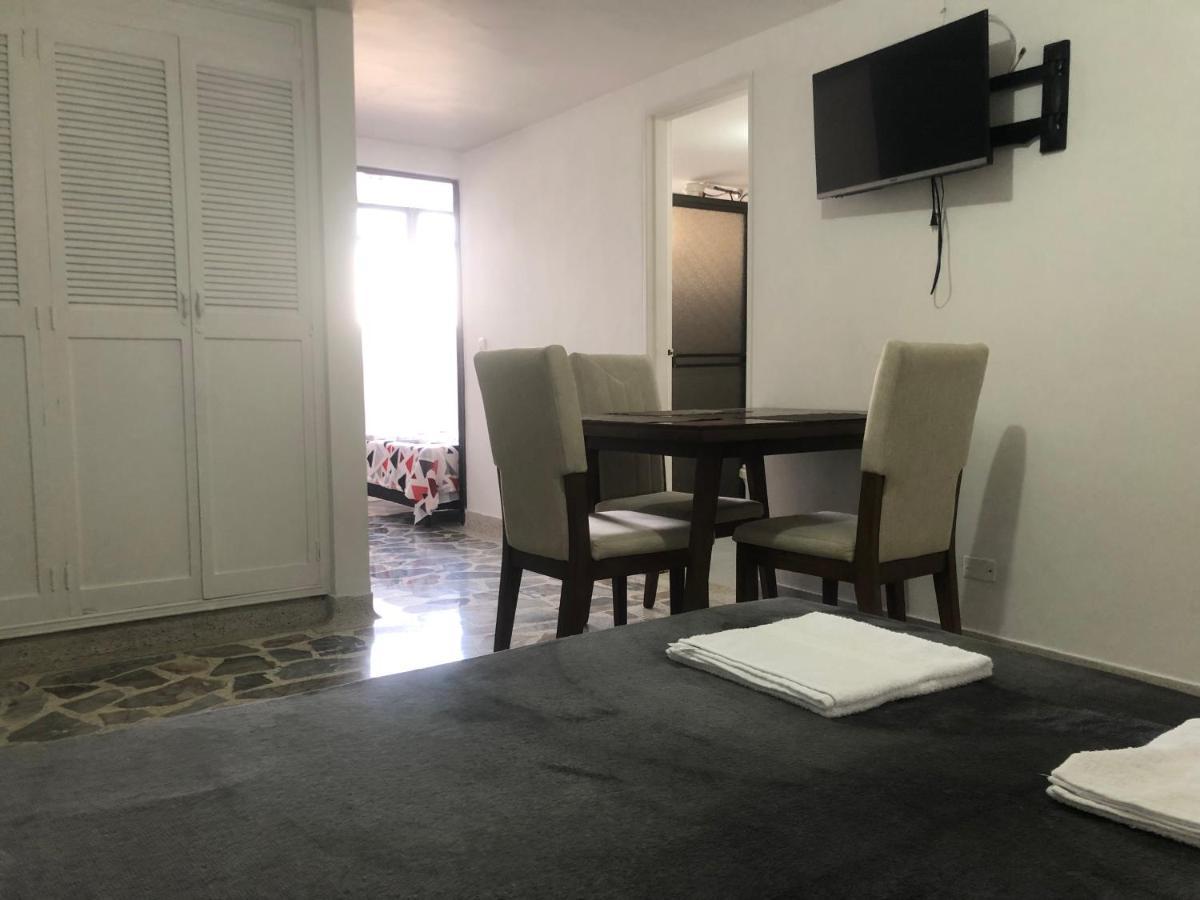 Apartamento Comodo En Laureles , Centrico Y Bien Ubicado Apto 301 Apartamento Medellín