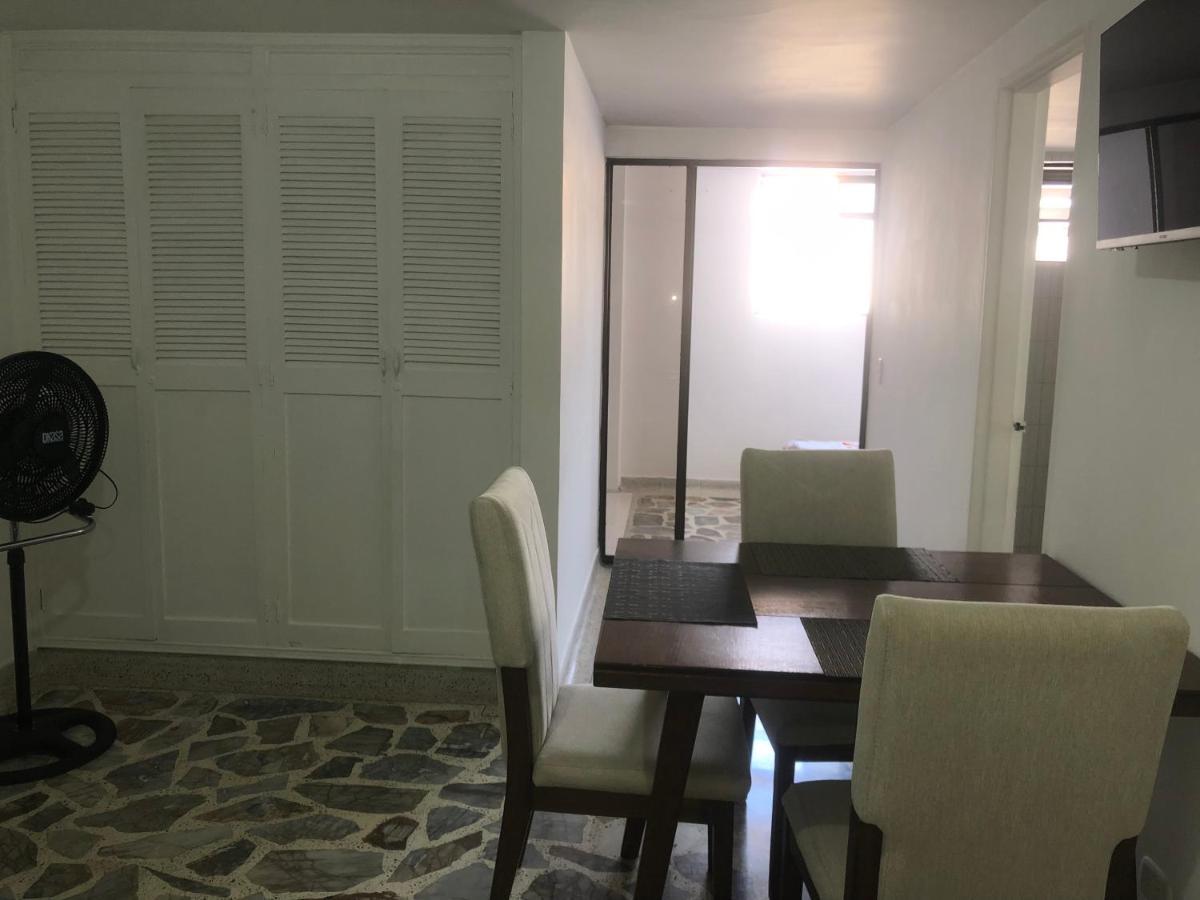 Apartamento Comodo En Laureles , Centrico Y Bien Ubicado Apto 301 Apartamento Medellín