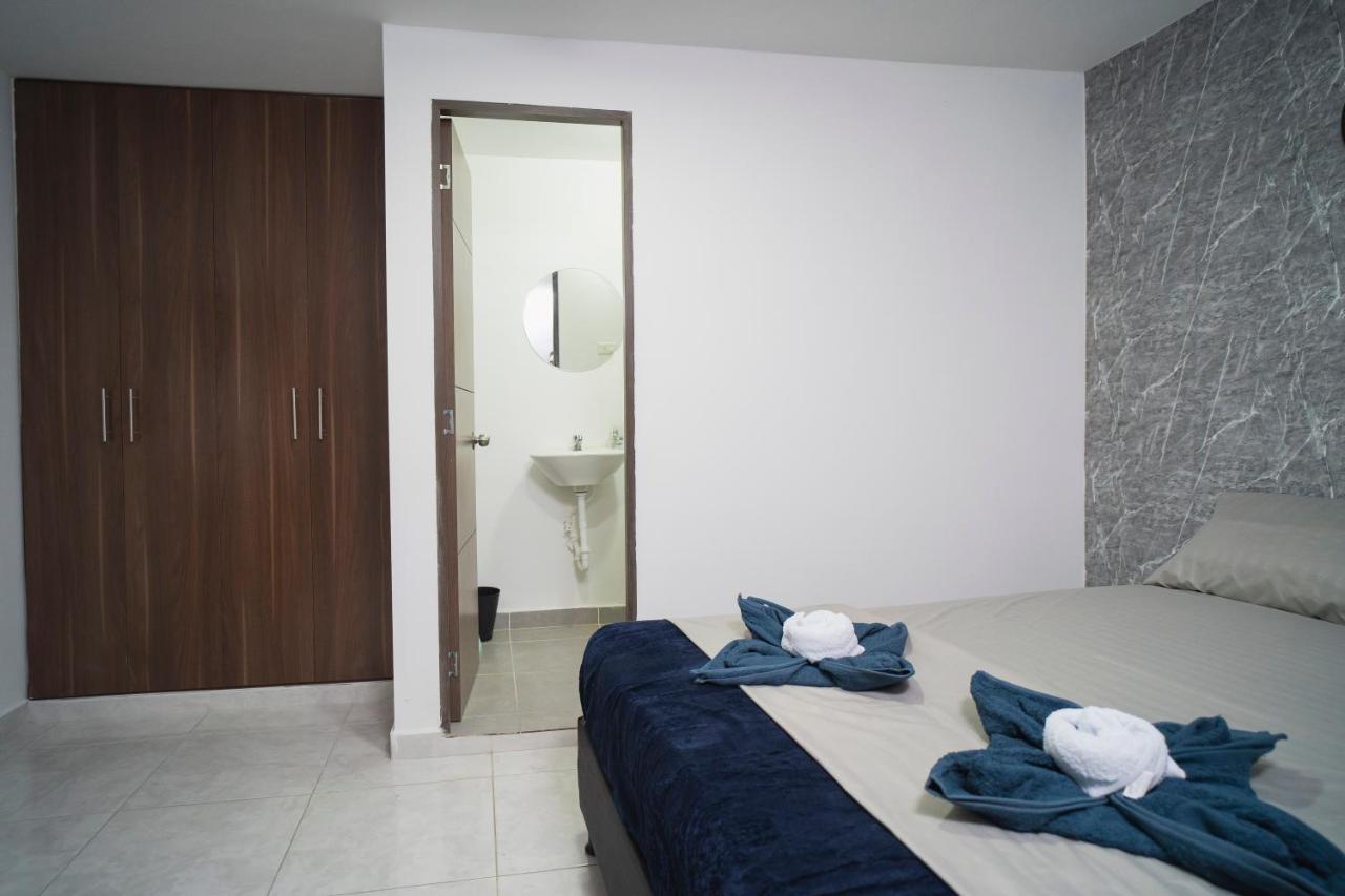 Habitación en casa particular 101 Con Bano Privado En Laureles-estadio Medellín