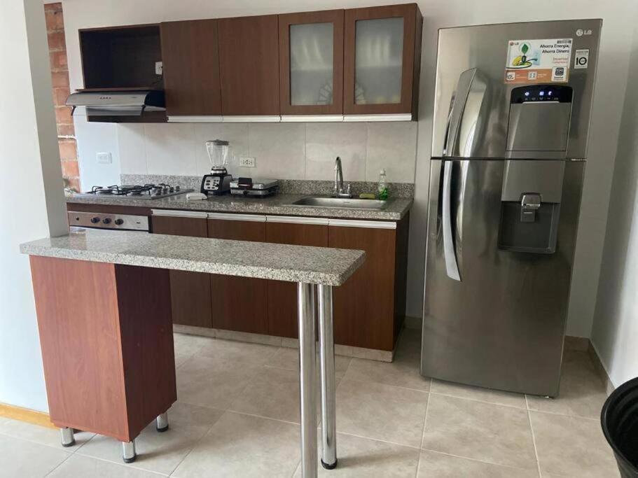 Apartamento 70m2 Ubicacion Estrategica Cerca Al Poblado 3020 Medellin