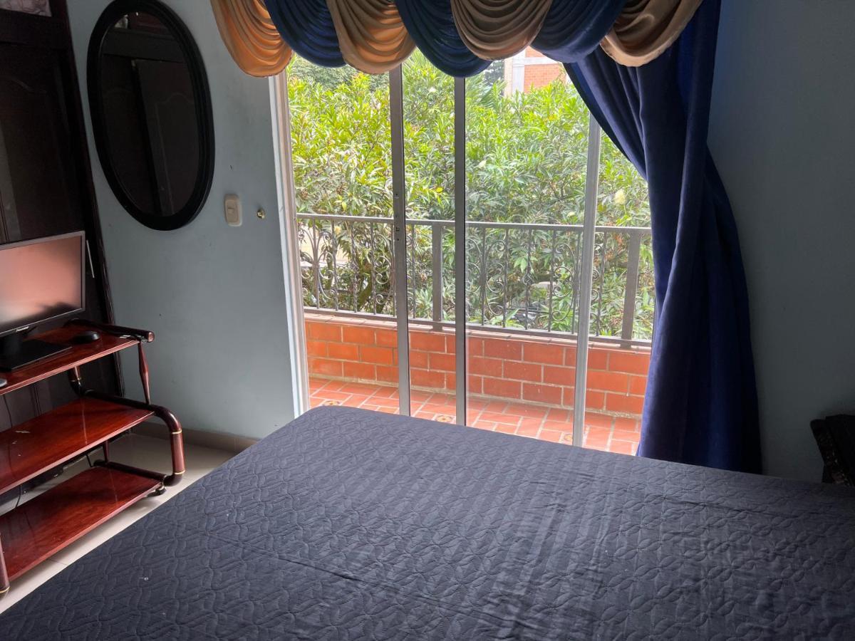 Habitacion *