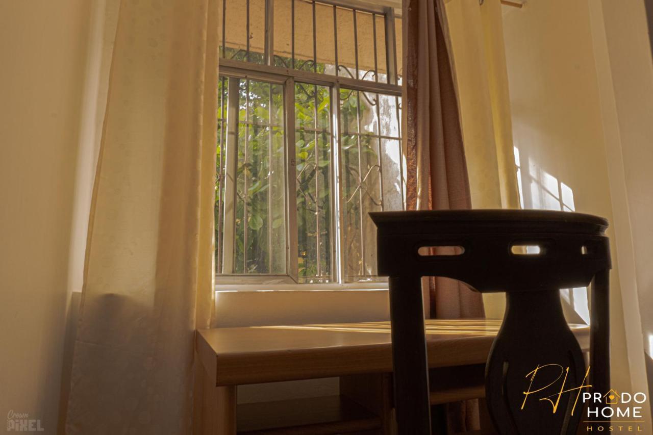 Prado Hostal *