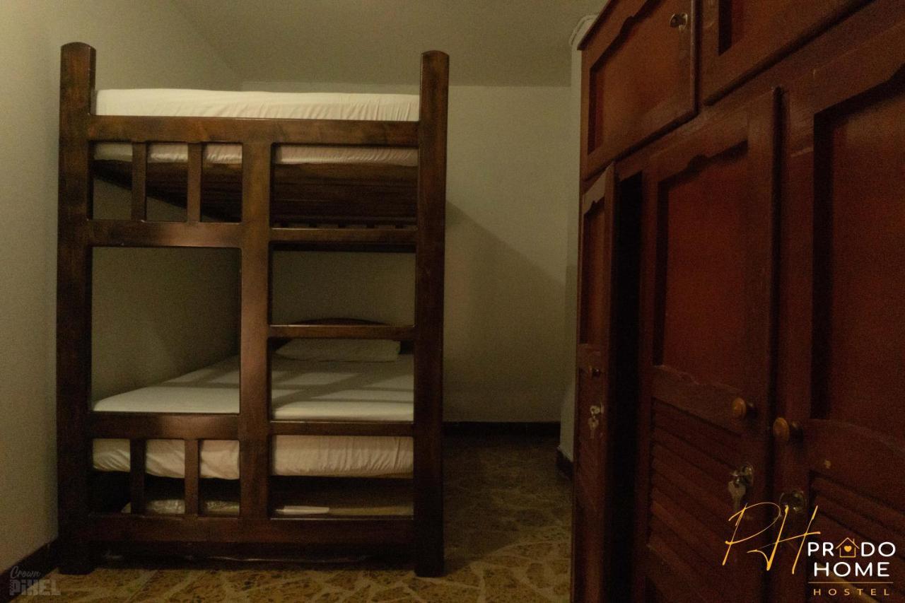 Prado Hostal *