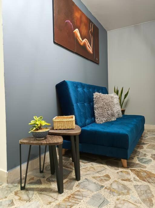 Aparta- Estudio Ziruma 102 Medellín