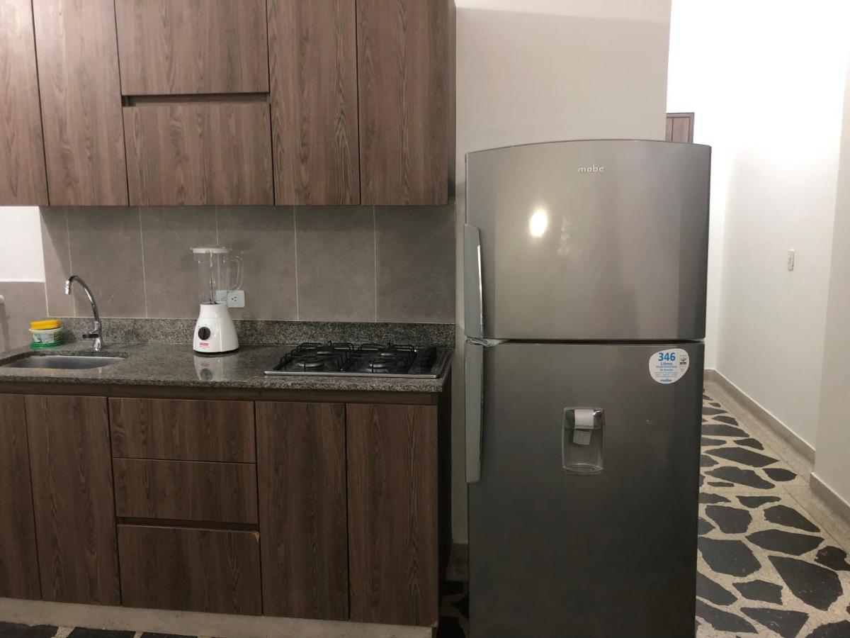 Apartamento Apartamento Amplio En Laureles, Excelente Ubicacion, 3 Alcobas 403