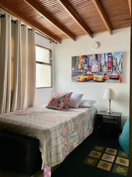 Apartamento Casa En Frente Del Exito De Laureles Medellín
