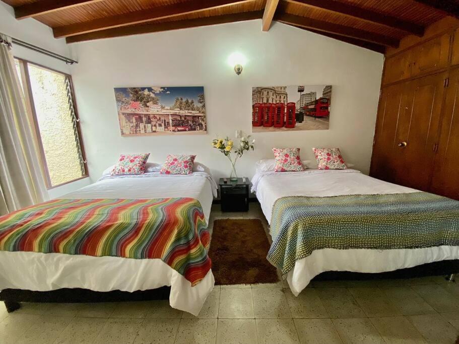 Apartamento Casa En Frente Del Exito De Laureles *