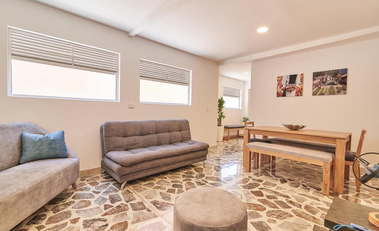 5starhomes - Hermosa Casa Con Terraza En Laureles Medellín