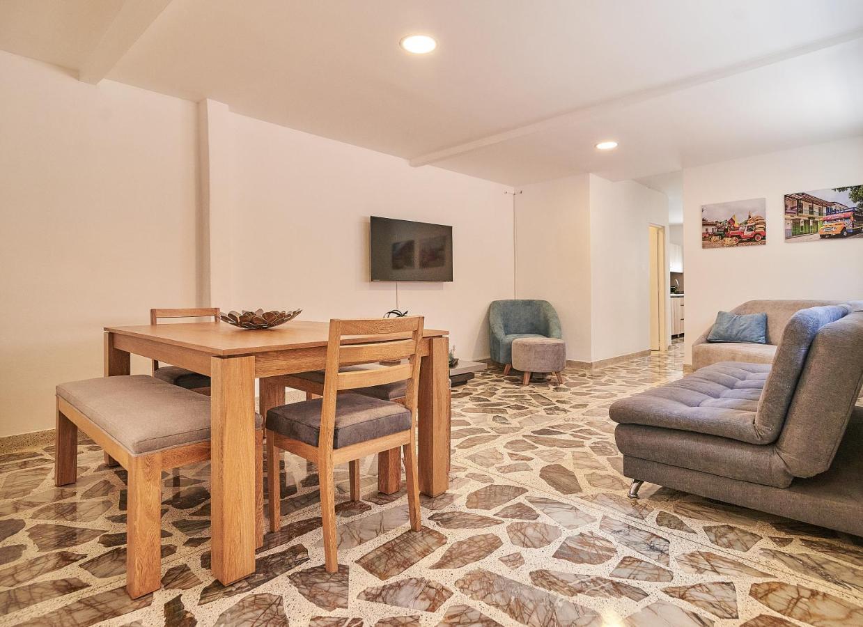 5starhomes - Hermosa Casa Con Terraza En Laureles Medellín