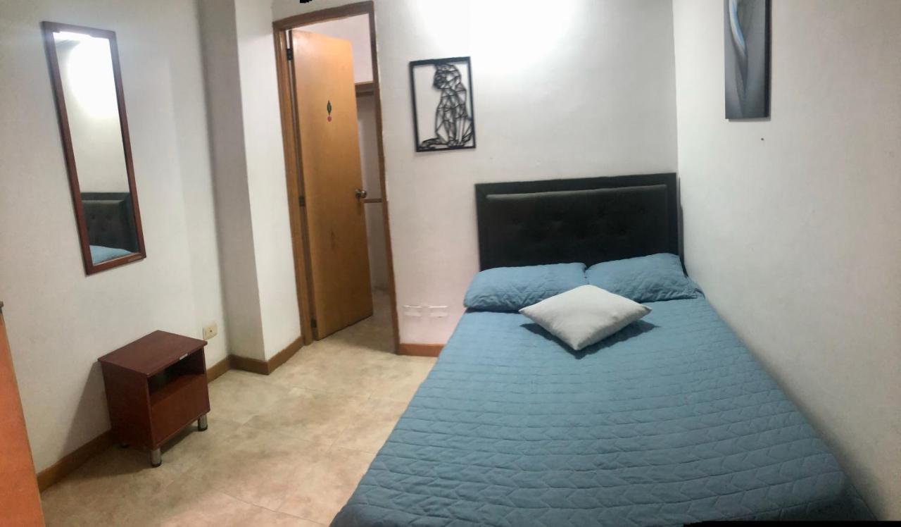 Trece Loft Habitación en casa particular Medellín