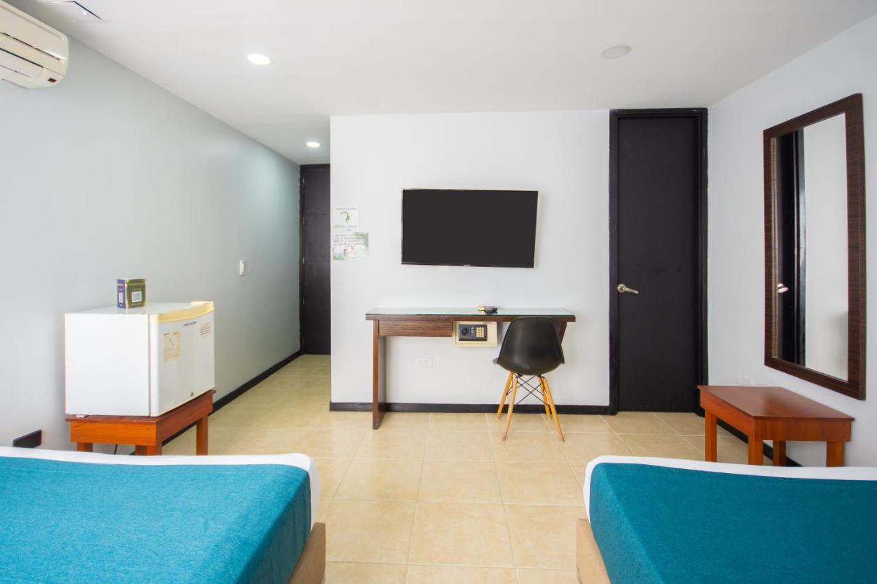 Greenview By St Hotel 4*