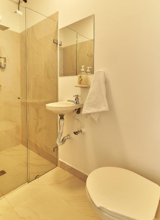 5starhomes - Hermosa Casa Con Terraza En Laureles * Medellín