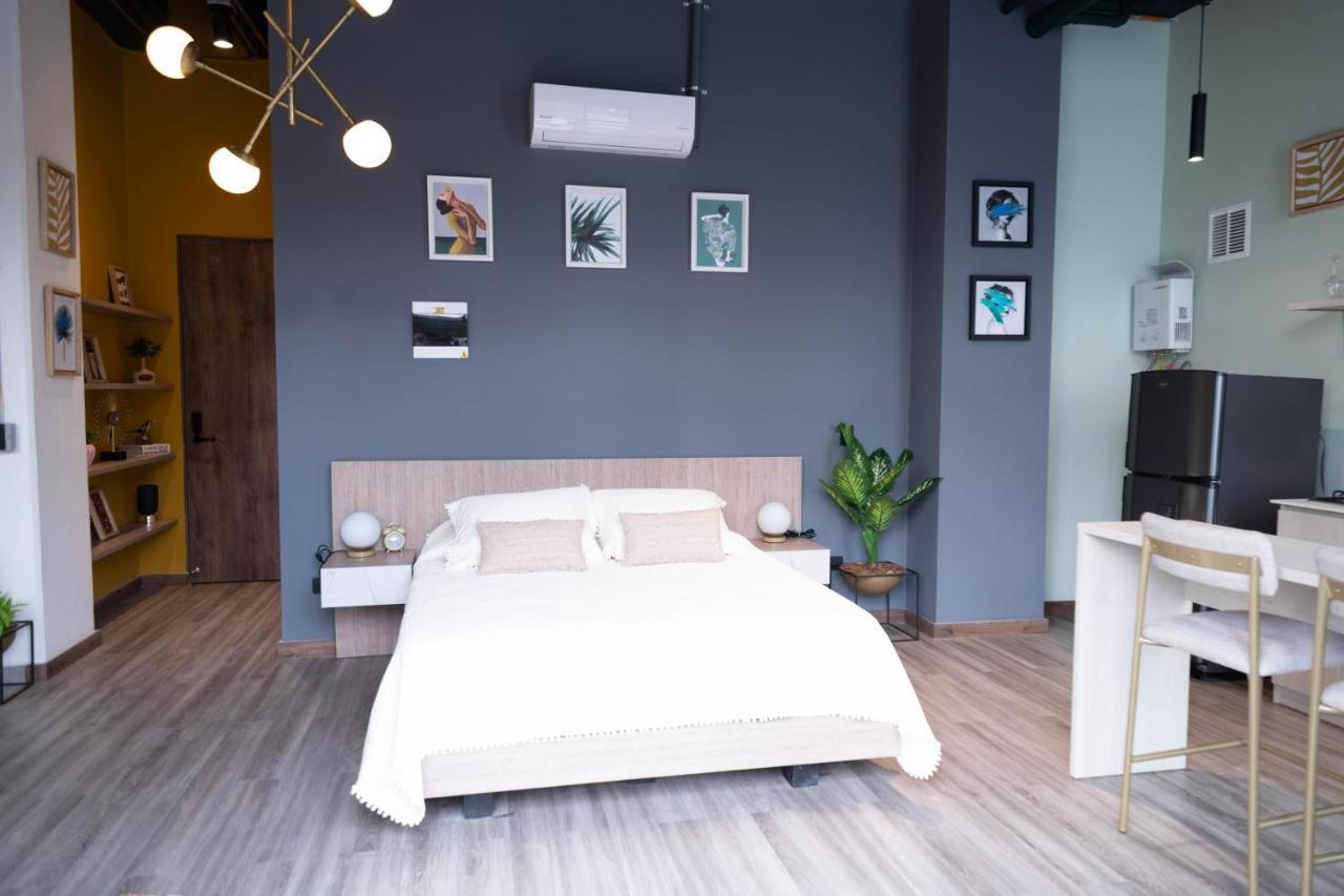 Royal Living Poblado 4*