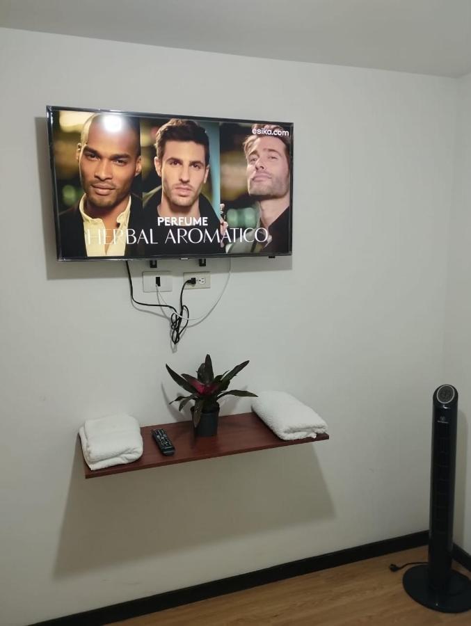 Comoda Habitacion En Apartamento Medellín