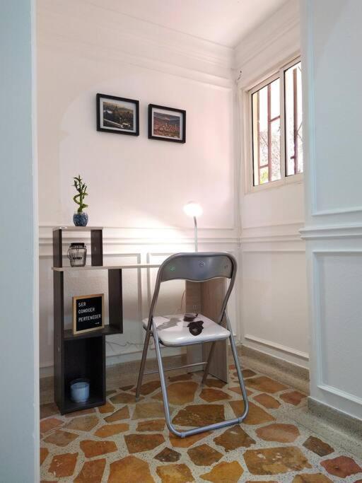 Aparta-estudio Laureles 76 Medellín