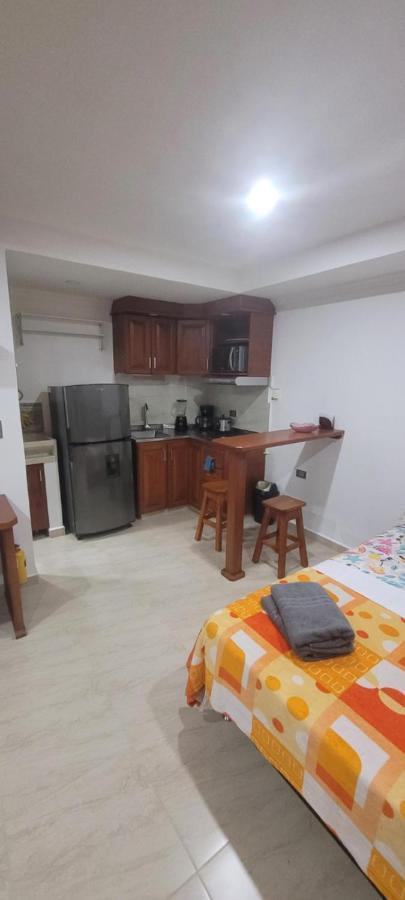 Apartaestudio Cerca Metro Apartamento *