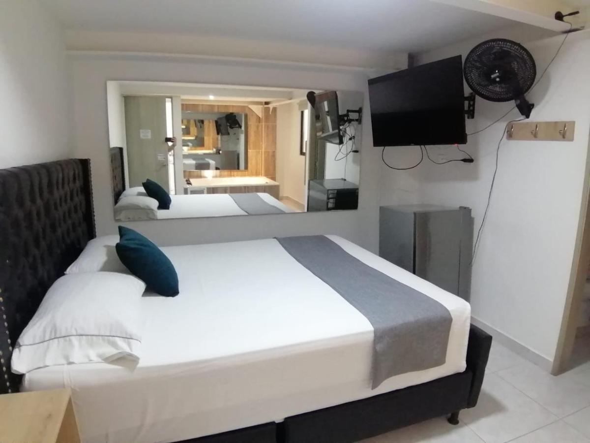 Hotel Urbano 70 3*