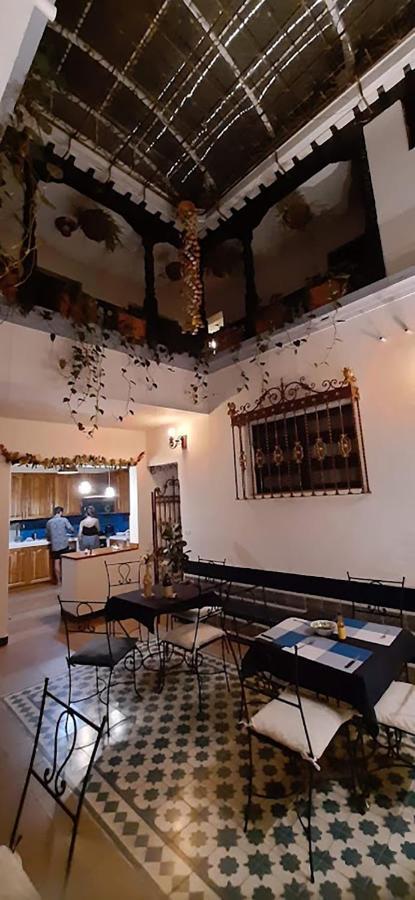 Del Prado Guest house
